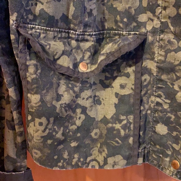 Jacket - Picture 2 of 5